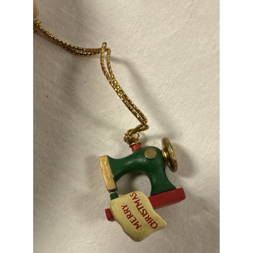 Small Merry Christmas Tree Ornament or Charm Sewing Machine - 1" in Size - Picture 2 of 6